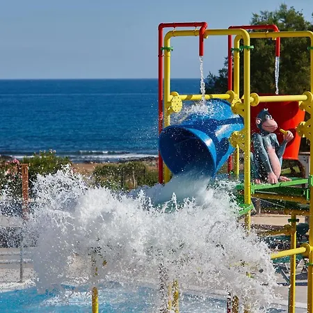 Arminda & 리조트 4*