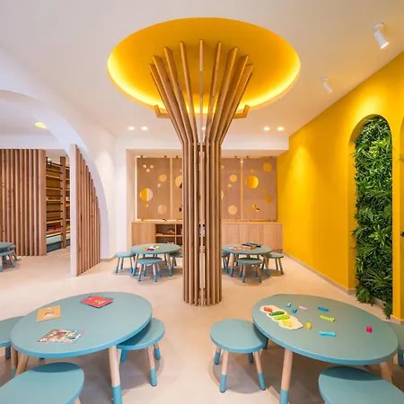 Arminda & 리조트 4*