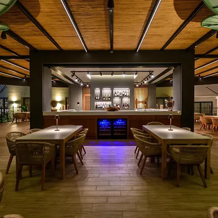 Курортный комплекс Arminda & 4*