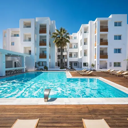 Arminda & Semesteranläggning (resort)