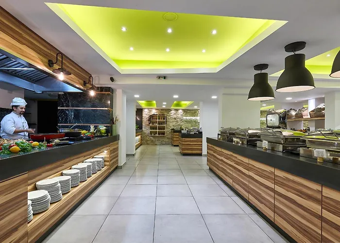 Arminda & Resort Hersonissos (Crete)